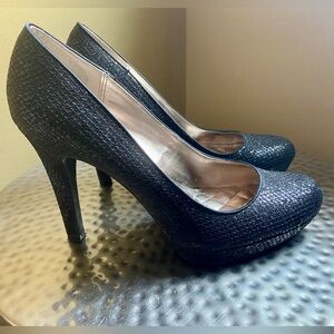 Alfani women’s platform heels